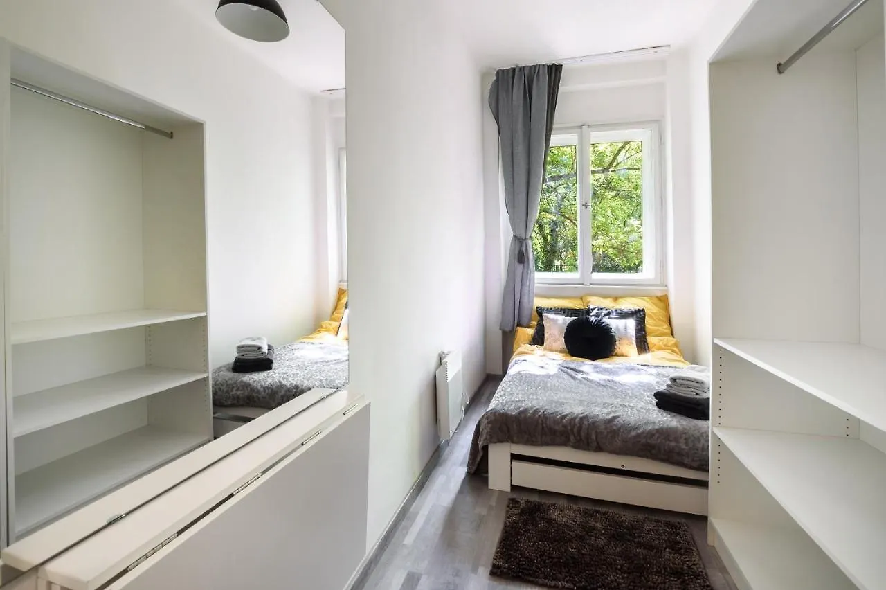 Guest house Buda Centre Homes By The Allee Shopping Mall Budapest Hungary
