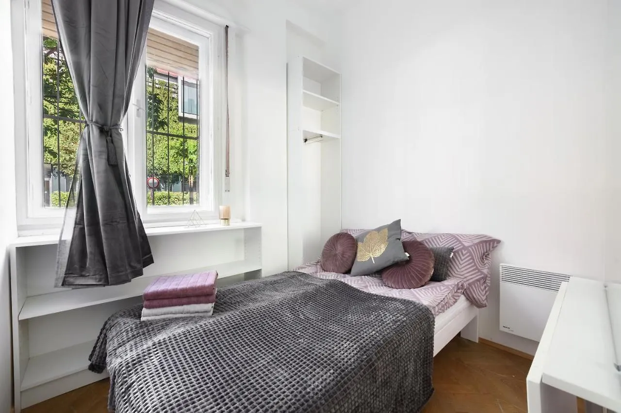 Buda Centre Homes By The Allee Shopping Mall Budapest Guest house